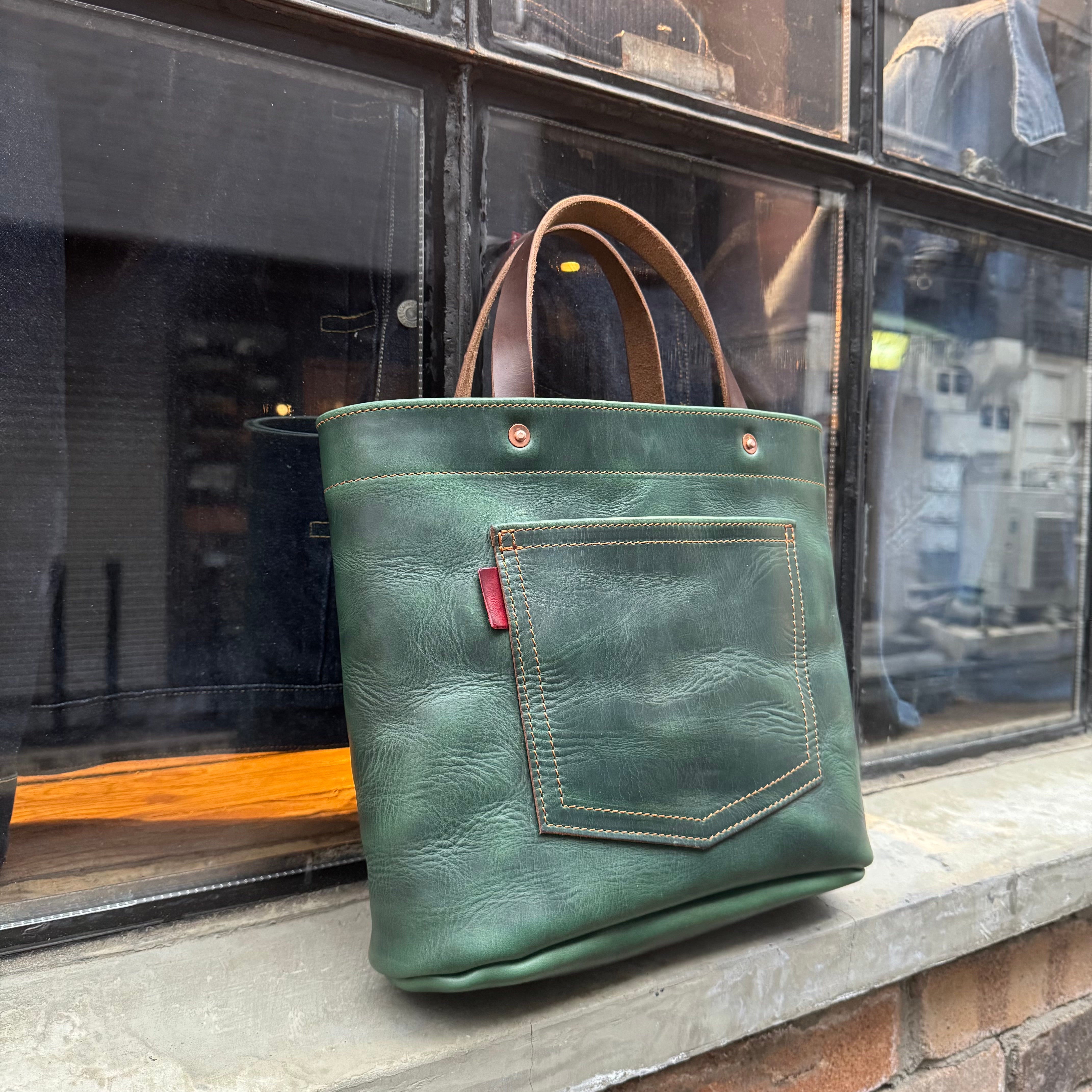 Box tote DB | BUTCHER CUSTOM LEATHER WORKS.