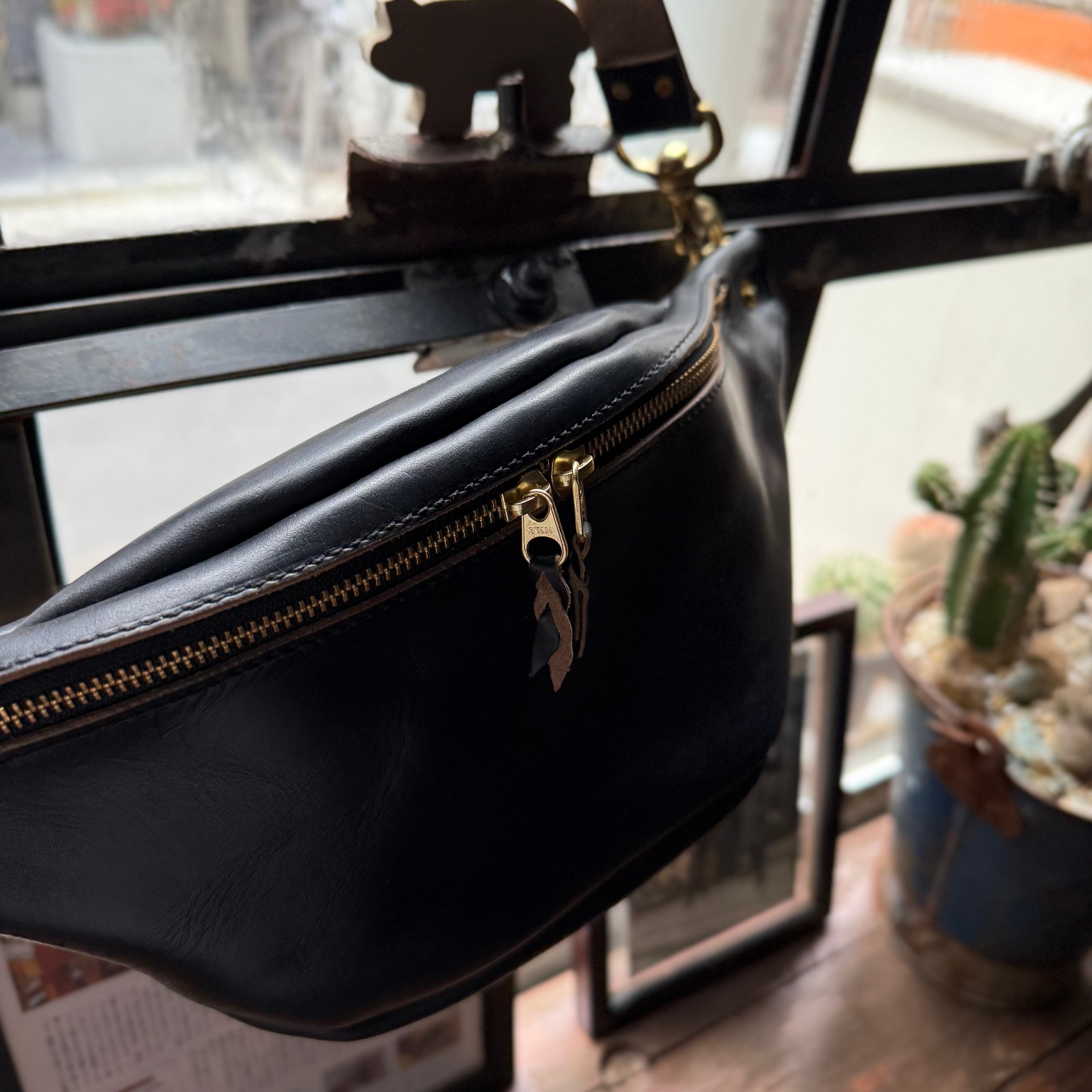 Fanny pack | BUTCHER CUSTOM LEATHER WORKS.