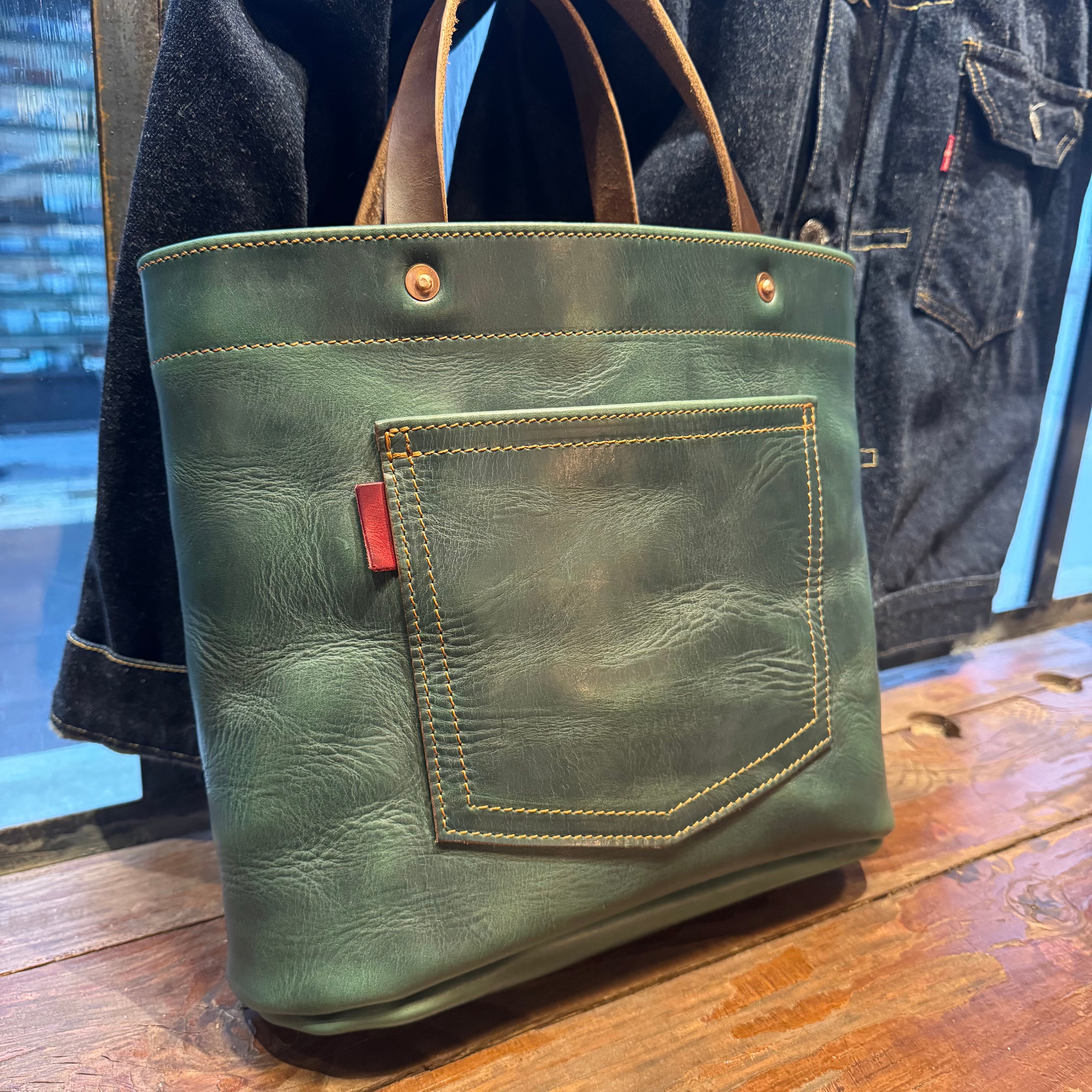 Box tote DB | BUTCHER CUSTOM LEATHER WORKS.