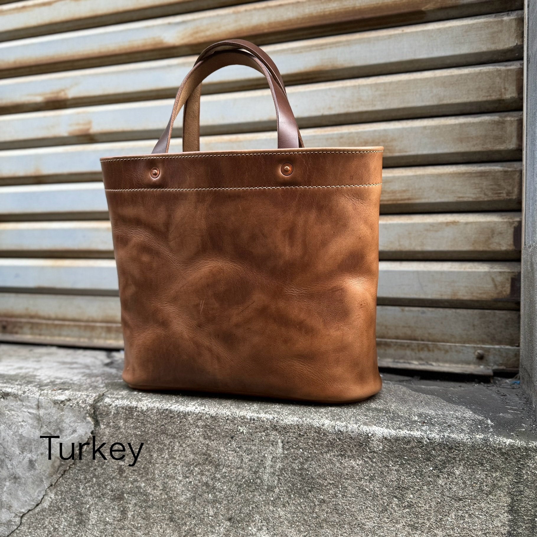Box tote | BUTCHER CUSTOM LEATHER WORKS.